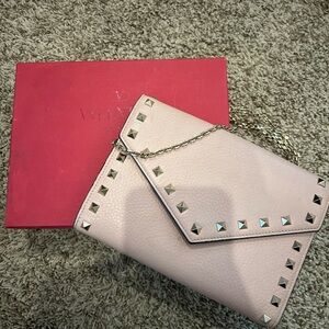 Valentino Rockstud Light Pink Wallet on Chain
